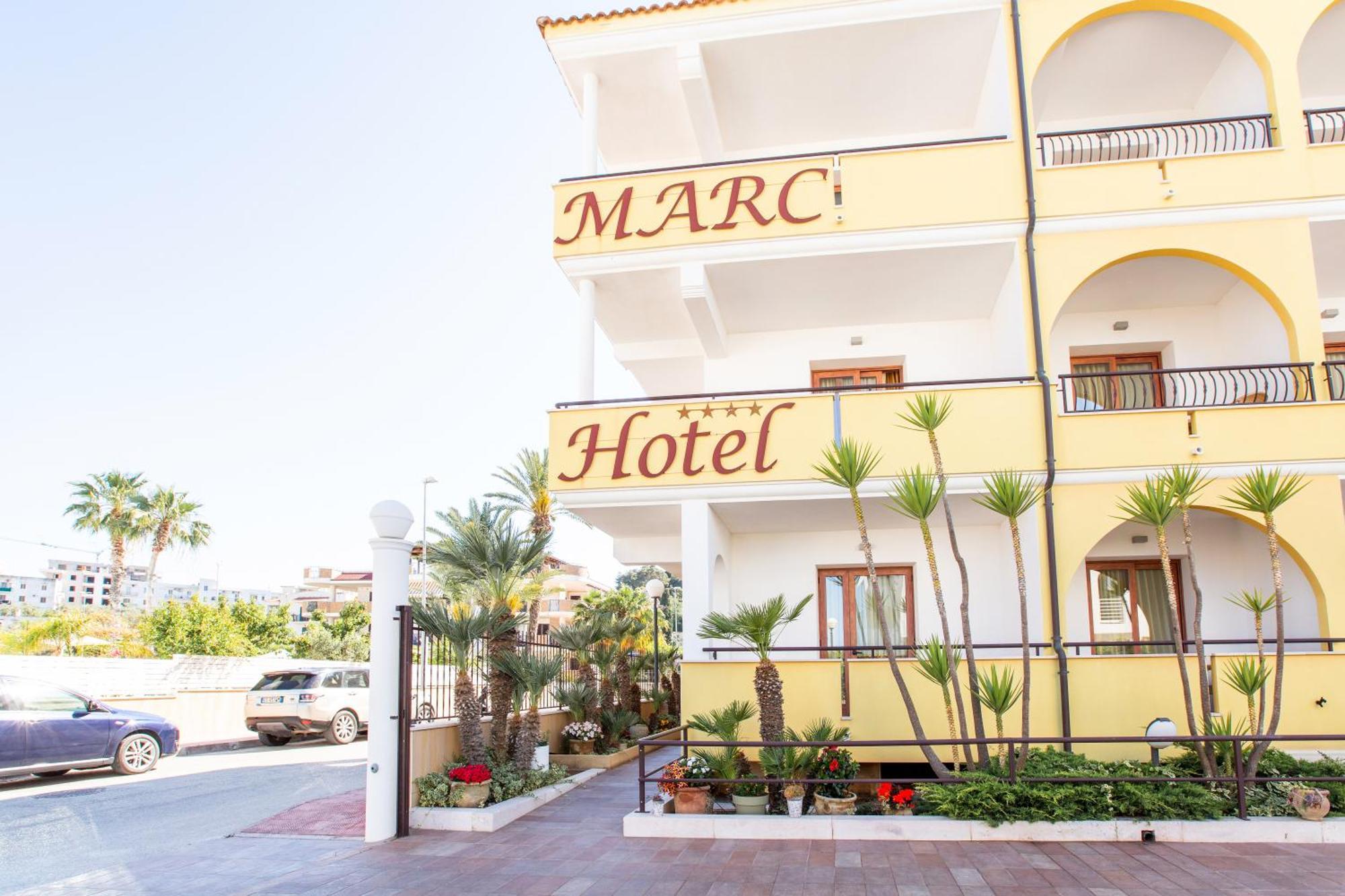 Marc Hotel Вьесте Экстерьер фото